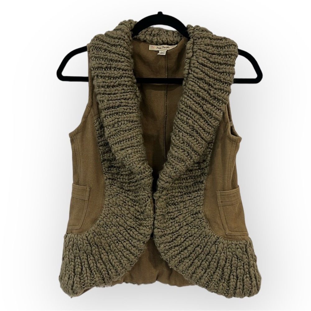Free People Tan Wool Blend Chunky knit Pocket Gilet Vest size Small